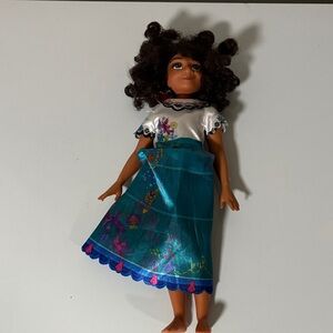 Disney Encanto Mirabel Madrigal Fashion Doll